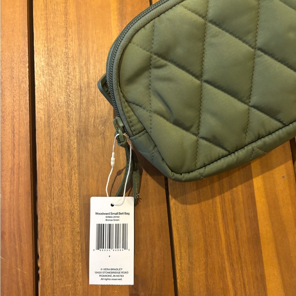 NWT Vera Bradley Green Belt Bag/ Fanny Pack - Picture 2 of 5